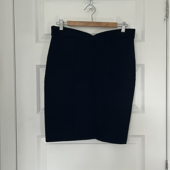IVANKA TRUMP - pencil skirt ribbed navy blue mini size medium business bodycon - Picture 4 of 5
